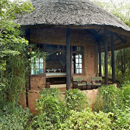 ليفينغستون Stanley Safari Lodge المظهر الخارجي الصورة