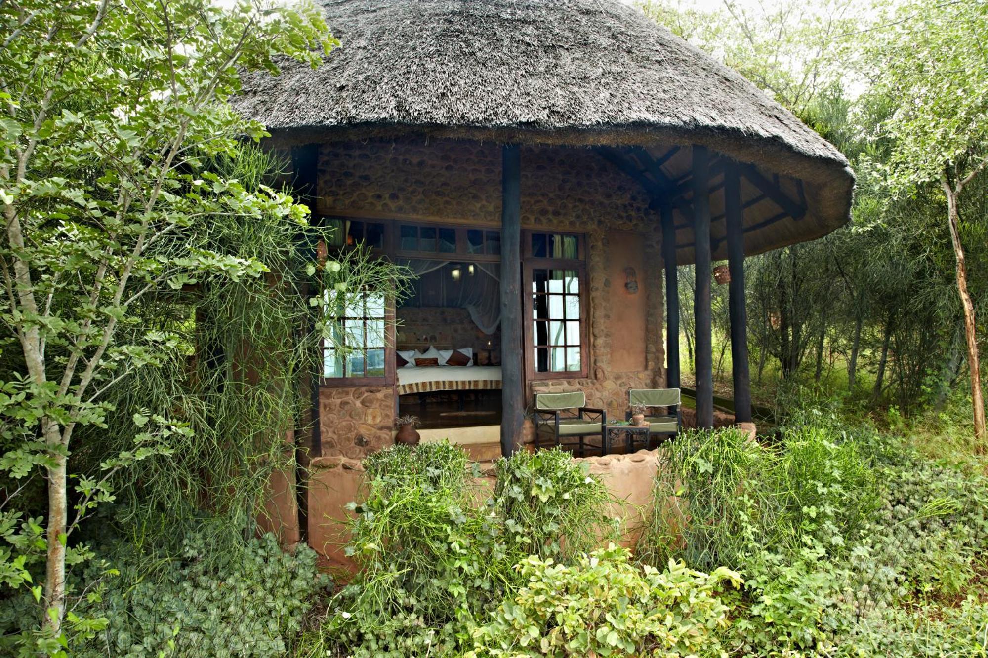 ليفينغستون Stanley Safari Lodge المظهر الخارجي الصورة