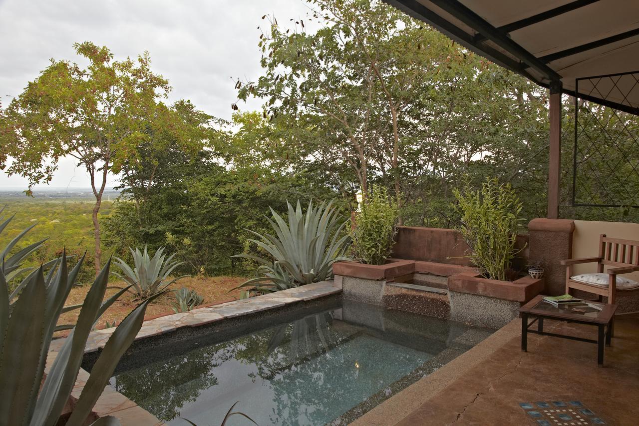 ليفينغستون Stanley Safari Lodge المظهر الخارجي الصورة