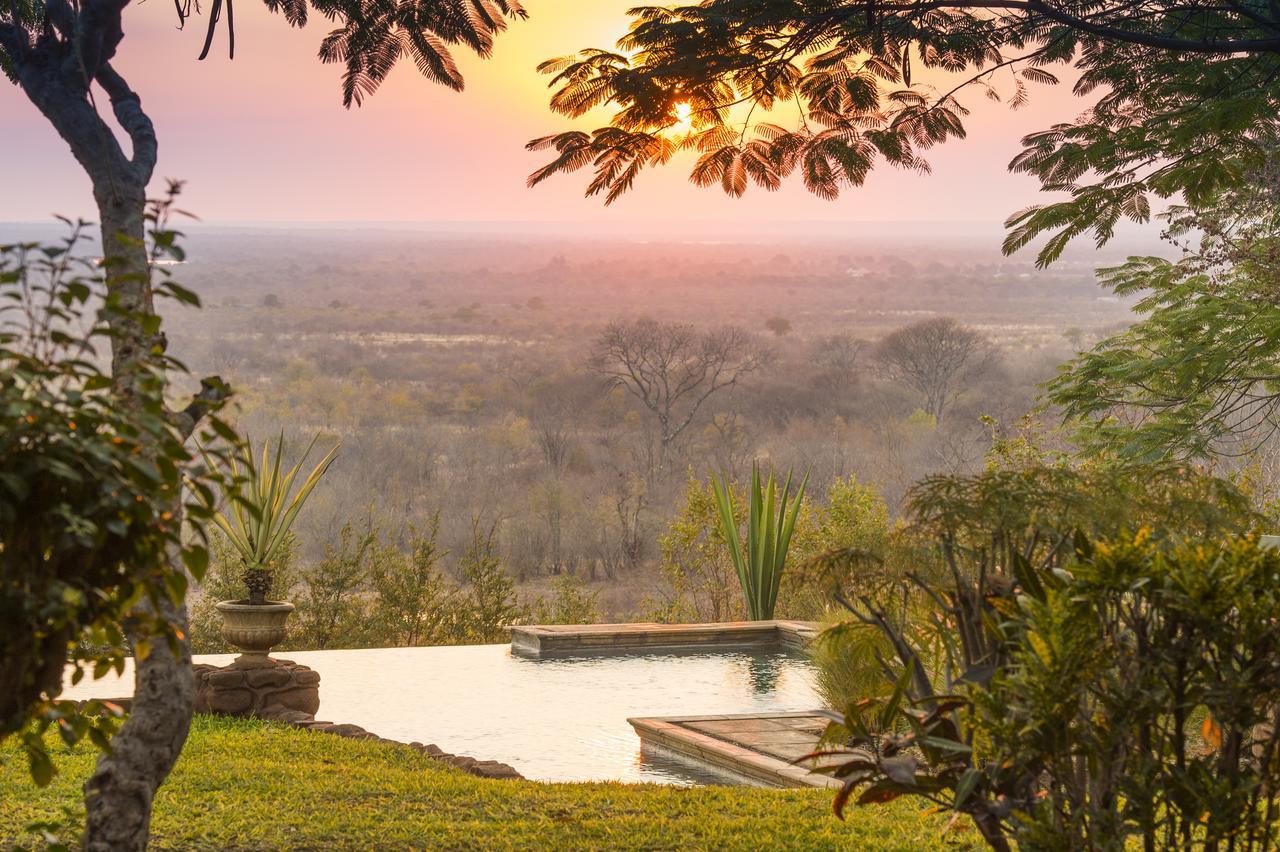 ليفينغستون Stanley Safari Lodge المظهر الخارجي الصورة