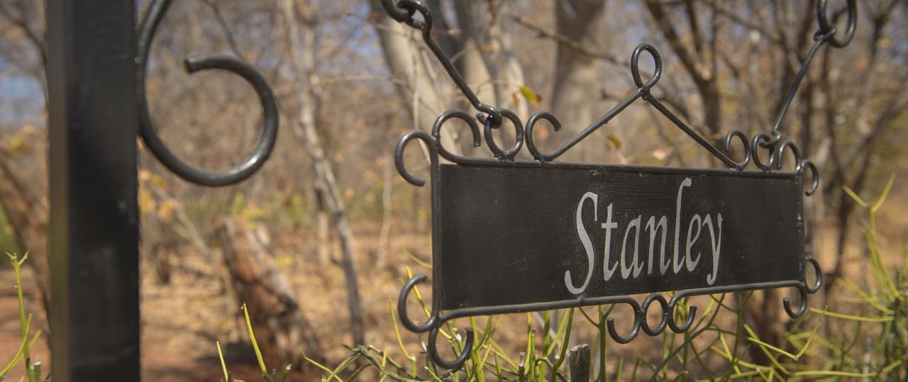 ليفينغستون Stanley Safari Lodge المظهر الخارجي الصورة
