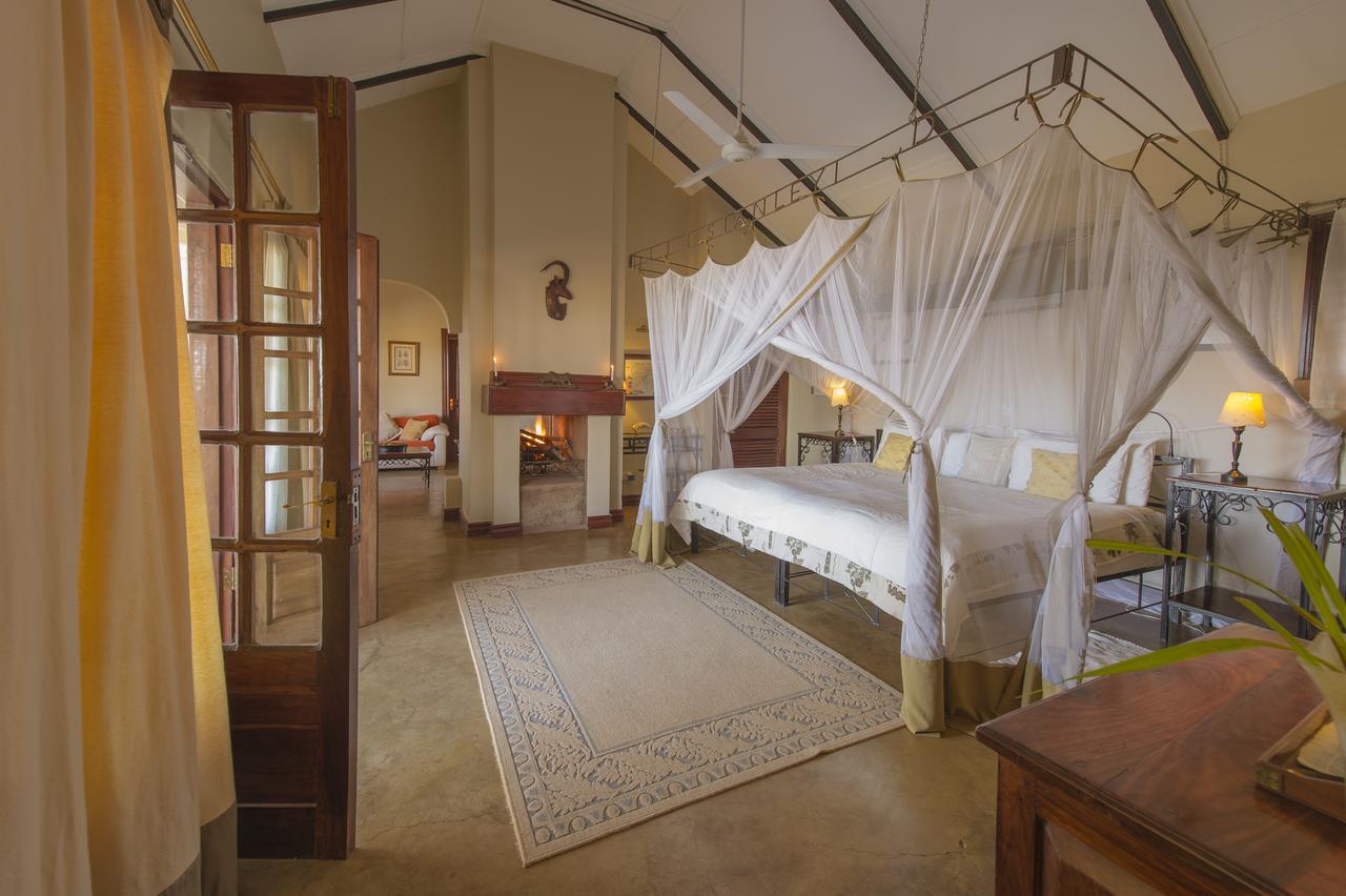 ليفينغستون Stanley Safari Lodge المظهر الخارجي الصورة