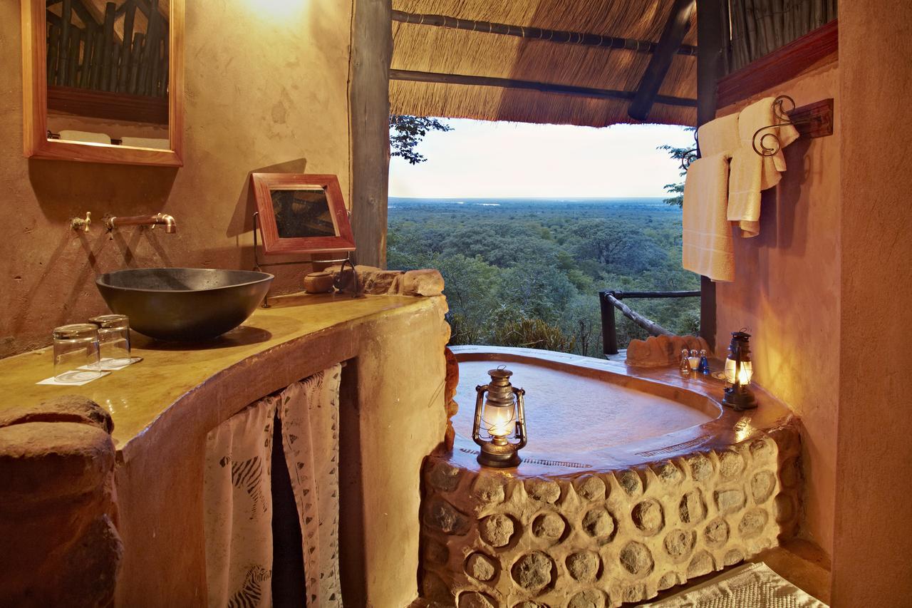 ليفينغستون Stanley Safari Lodge المظهر الخارجي الصورة