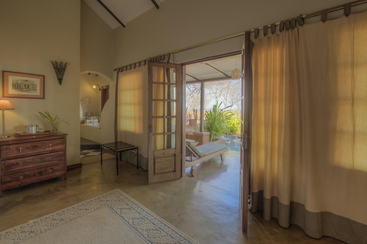 ليفينغستون Stanley Safari Lodge المظهر الخارجي الصورة