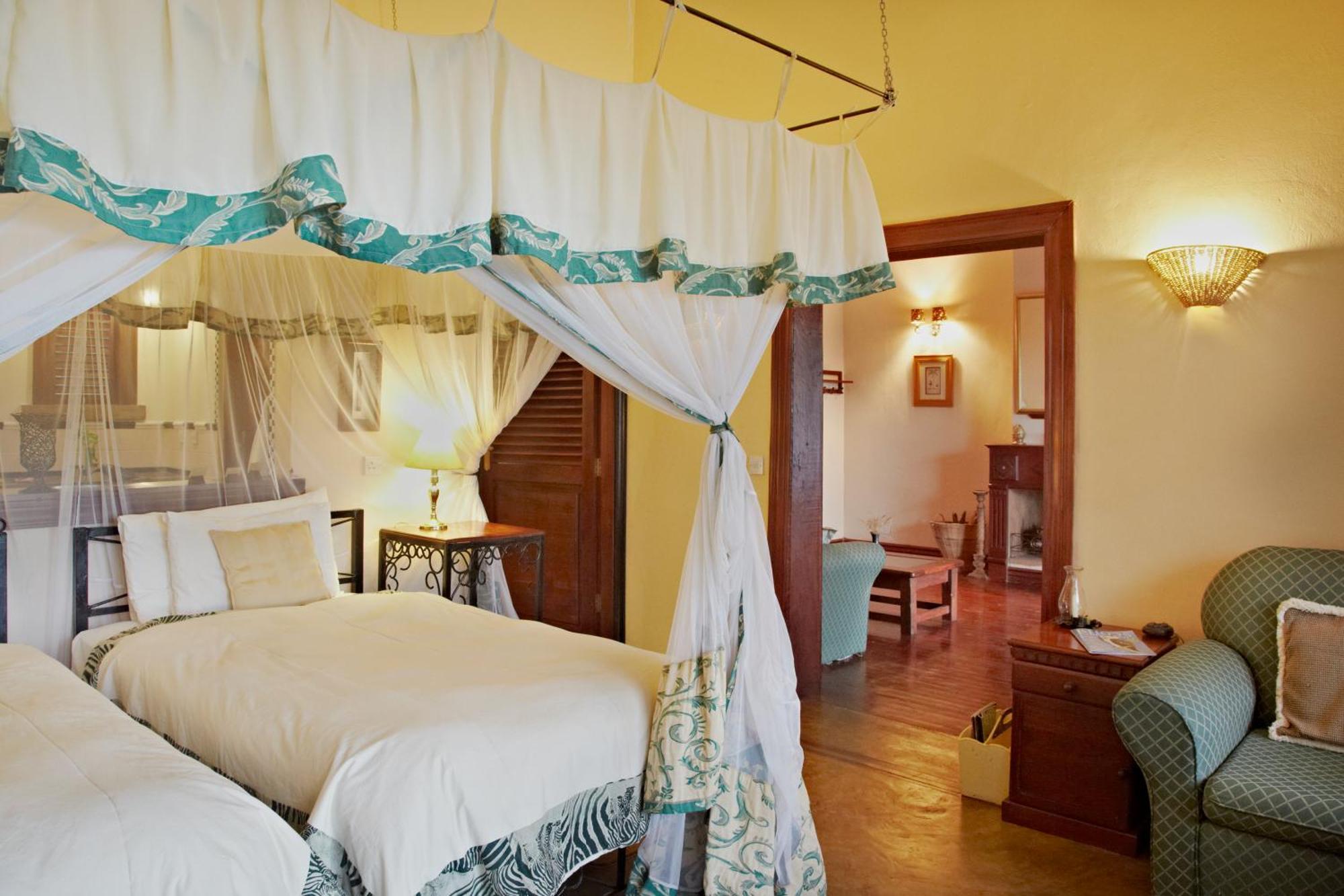 ليفينغستون Stanley Safari Lodge المظهر الخارجي الصورة