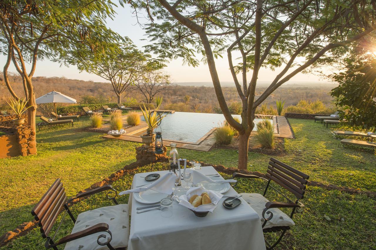 ليفينغستون Stanley Safari Lodge المظهر الخارجي الصورة