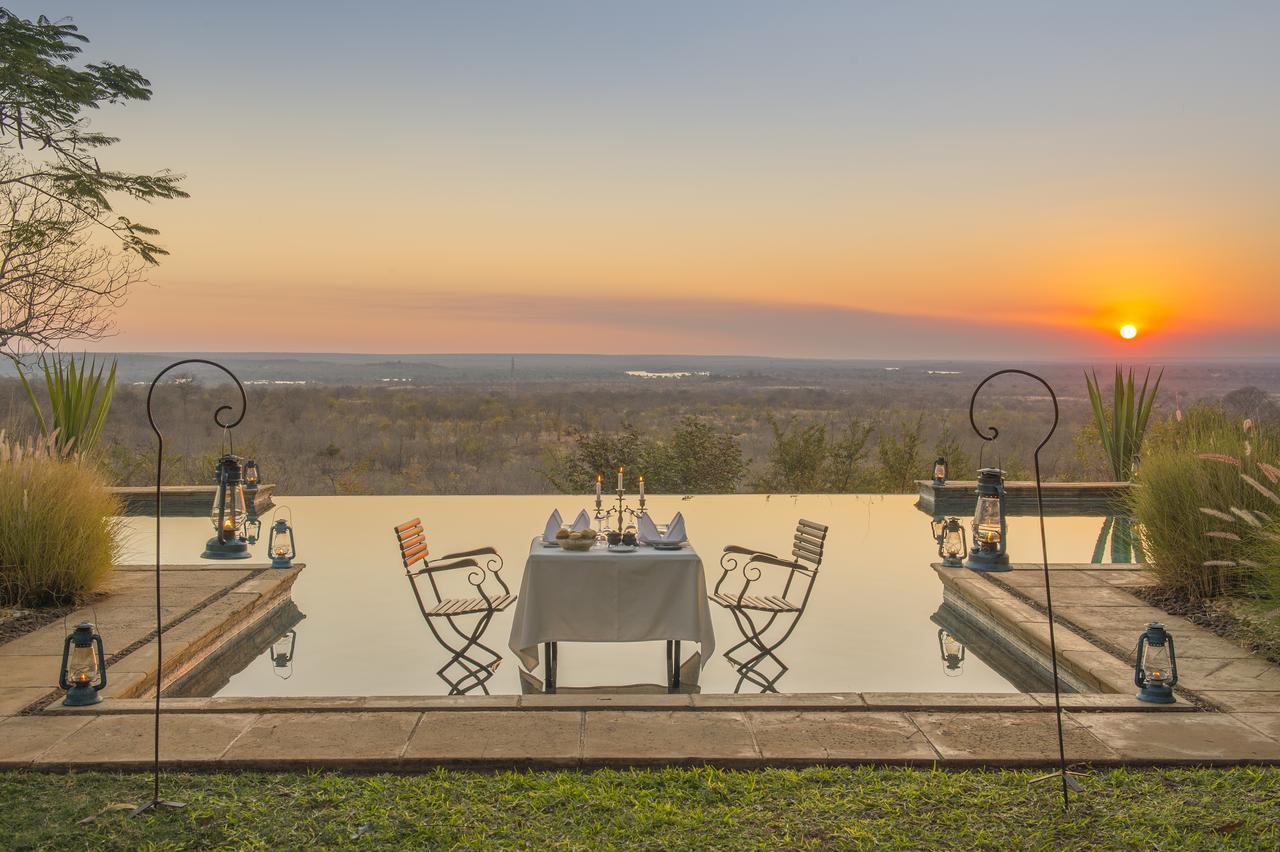 ليفينغستون Stanley Safari Lodge المظهر الخارجي الصورة